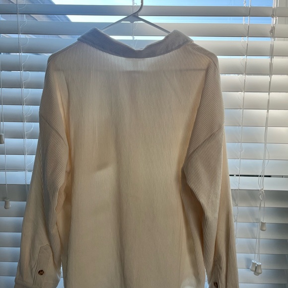 Off white | Corduroy button up | Size large | - Picture 3 of 3